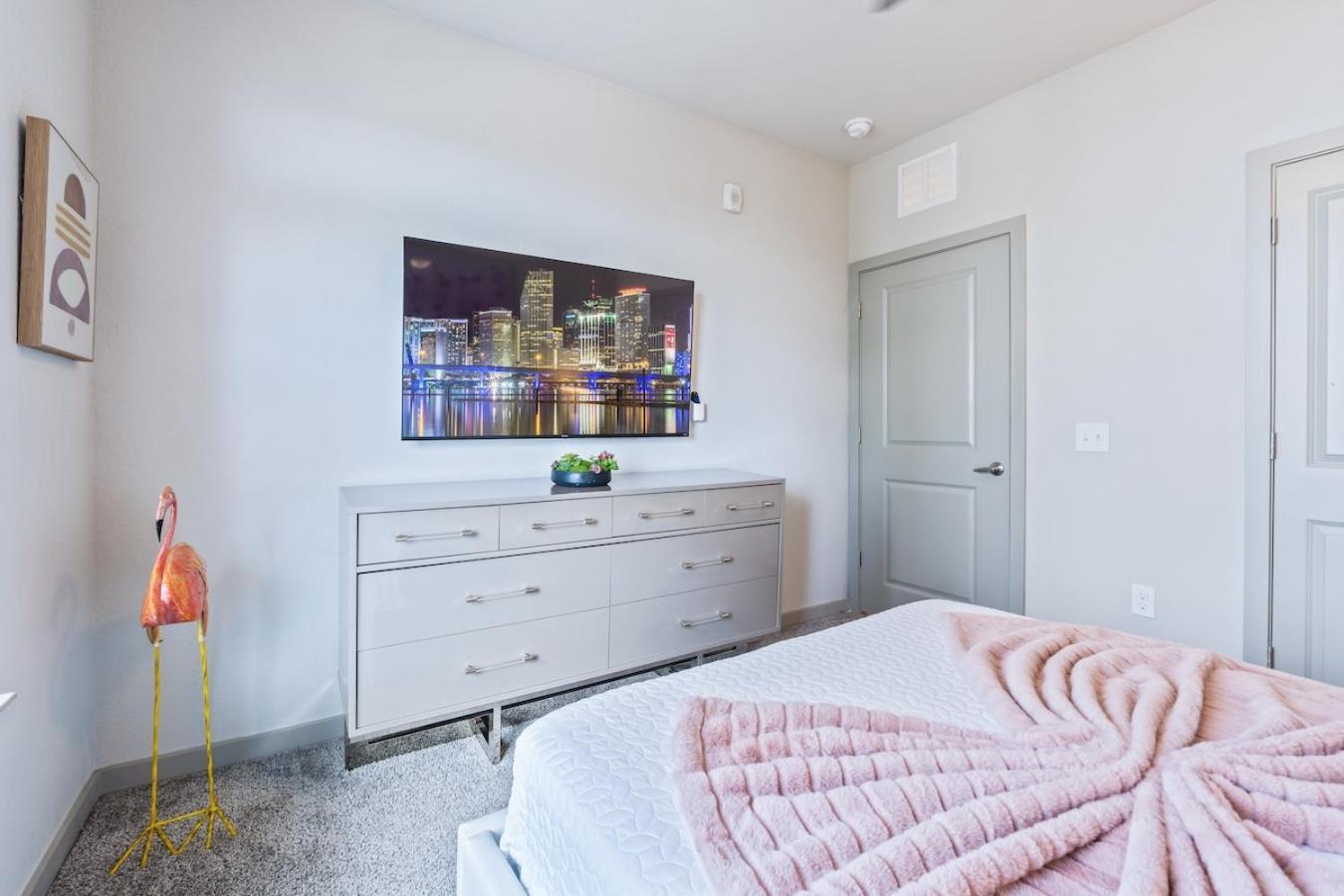 Apartamento Tropicana Field 2 Bed In Dwtwn With Free Parking San Petersburgo Exterior foto